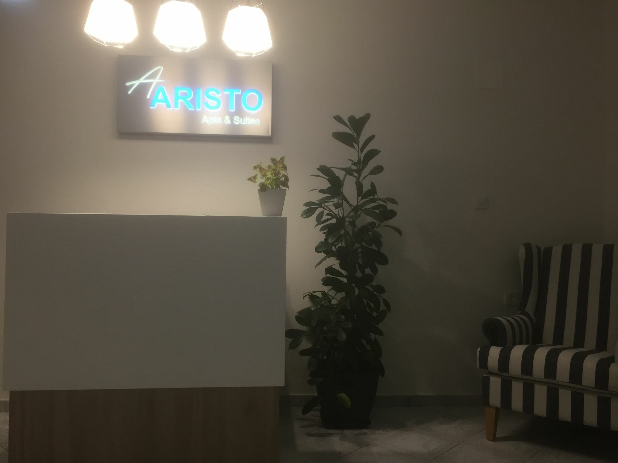 Aristo Apts Hersonissos  Esterno foto